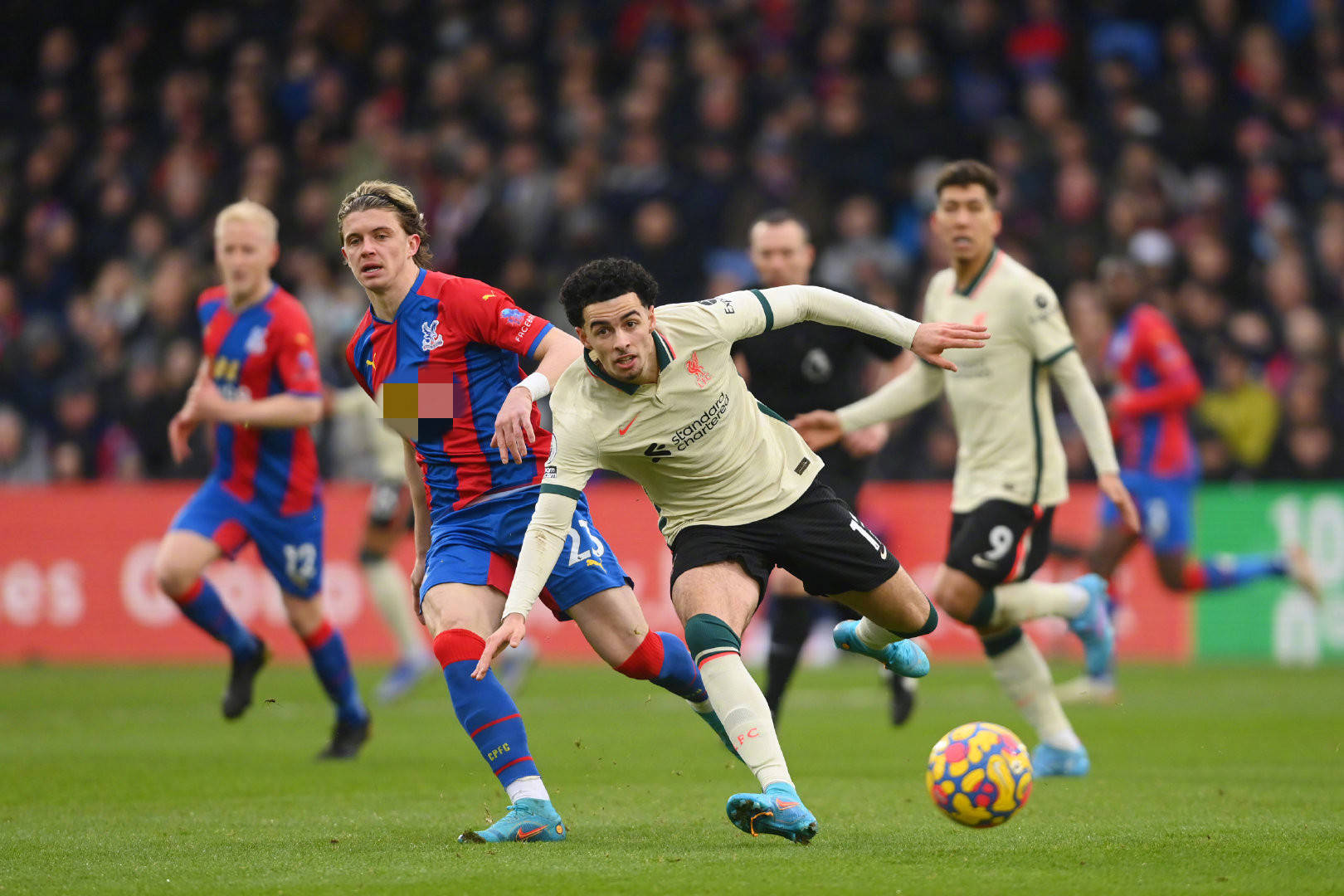 用拳头打破 用拳头打破